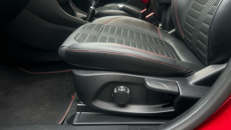 Ford Puma 1.0 EcoBoost Hybrid mHEV 155 ST-Line X 5dr Petrol Hatchback